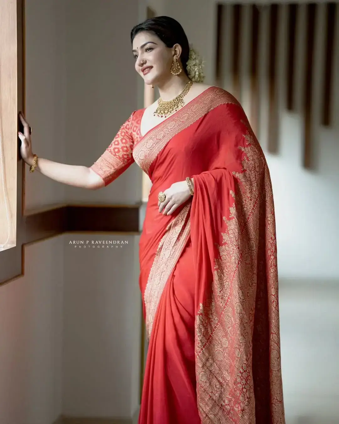 Indian Actress Honey Rose Images in Red Colour Pattu Saree